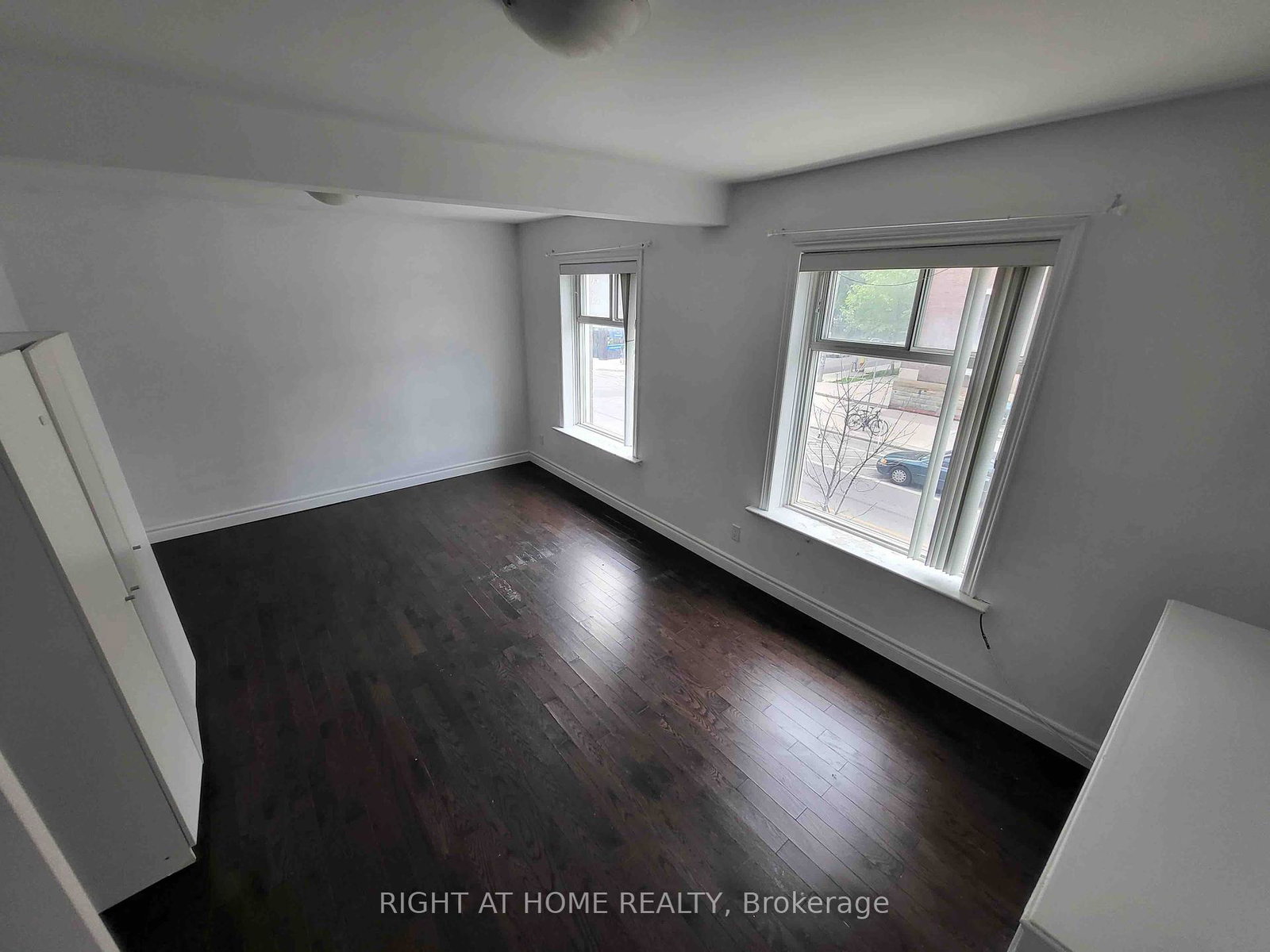 1028-bloor-street-w-w-toronto-ontario-w12283611