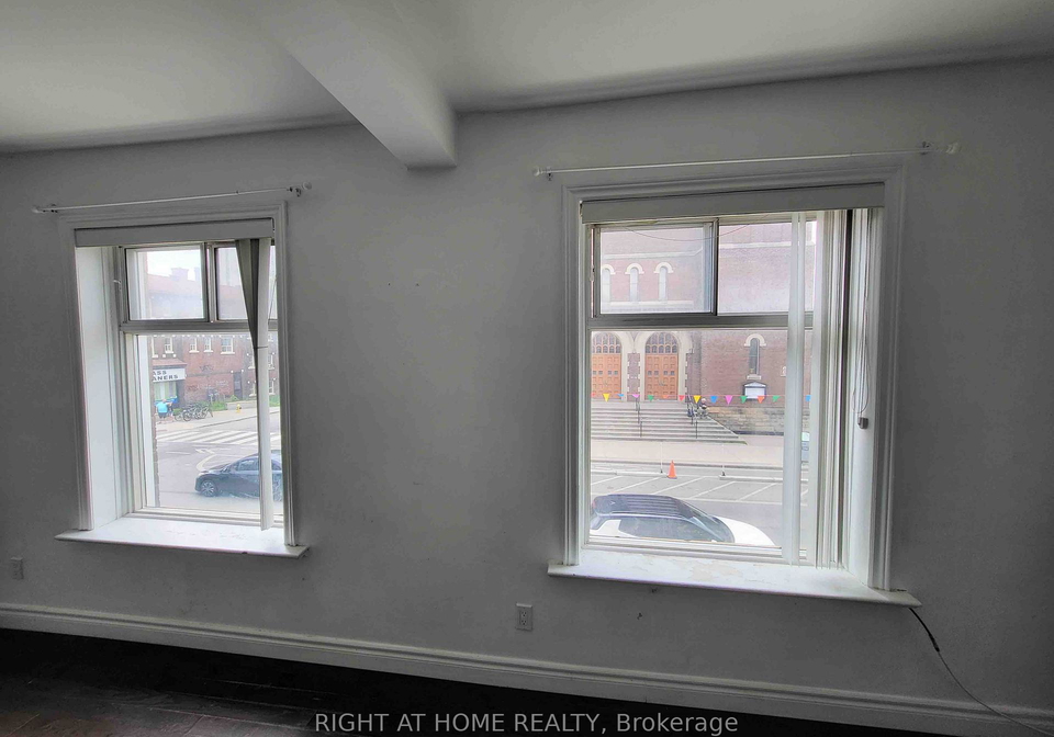 1028-bloor-street-w-w-toronto-ontario-w12283611