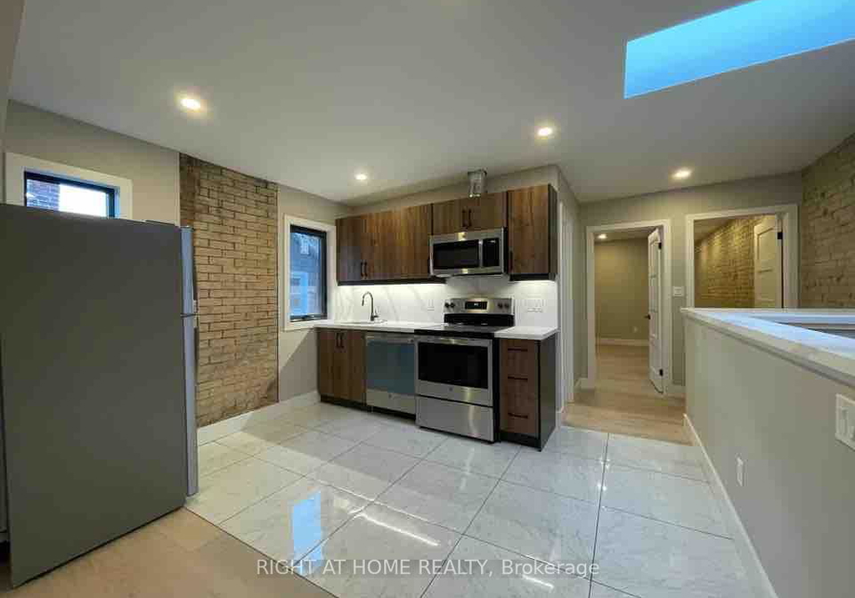 36parkside-drive-toronto-ontario-w12283625