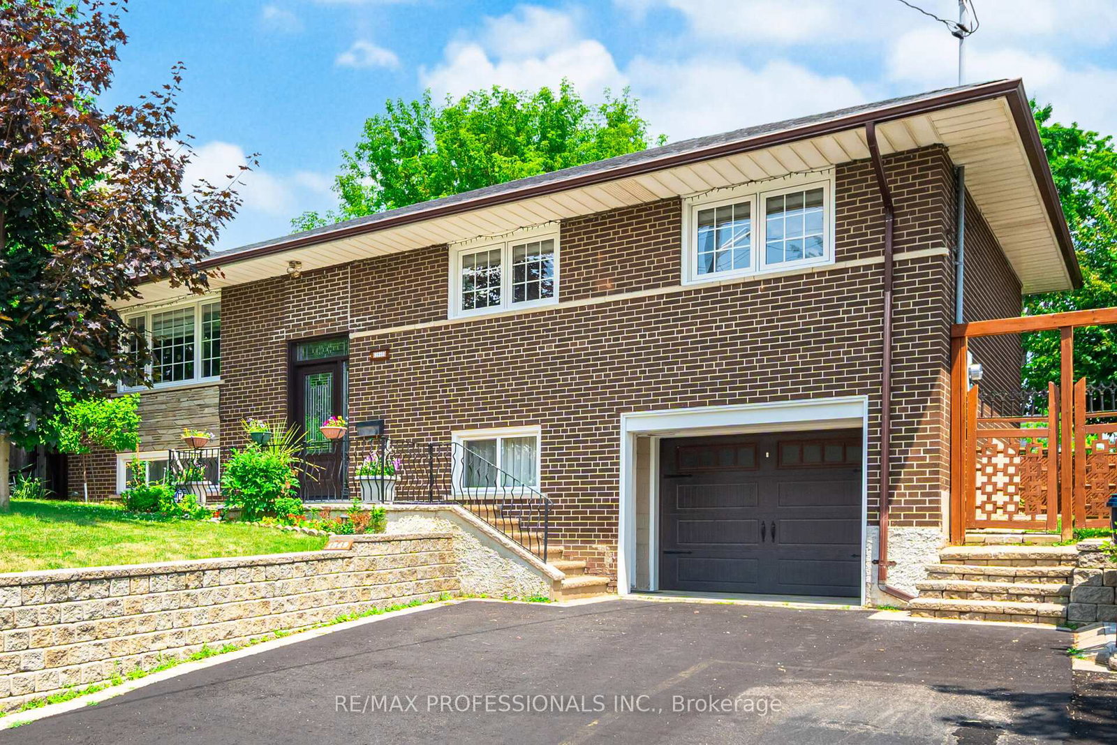 1549-royal-york-road-etobicoke-ontario-w12283627