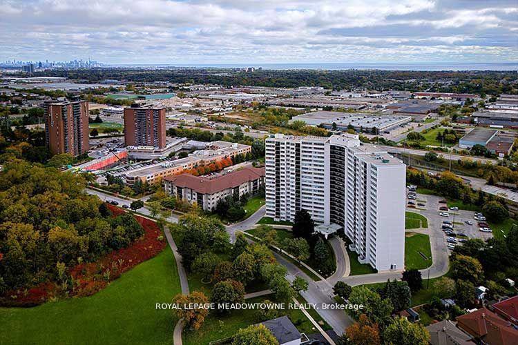 530-lolita-gardens-mississauga-ontario-w12283888