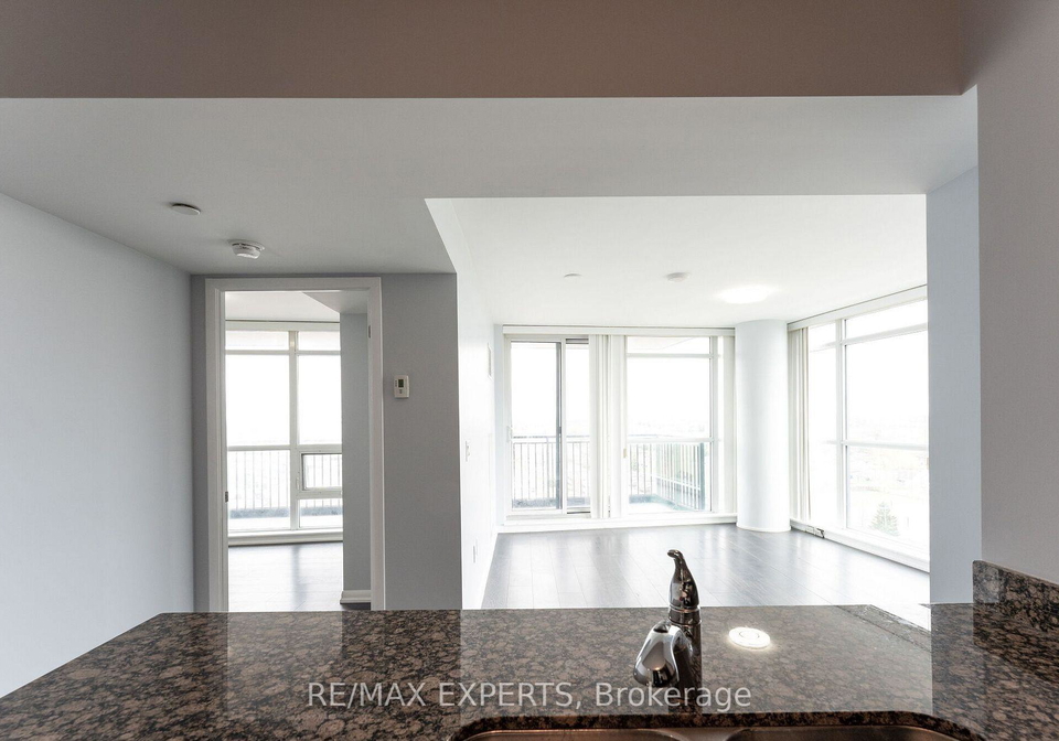 800-lawrence-avenue-w-w-north-york-ontario-w12284126