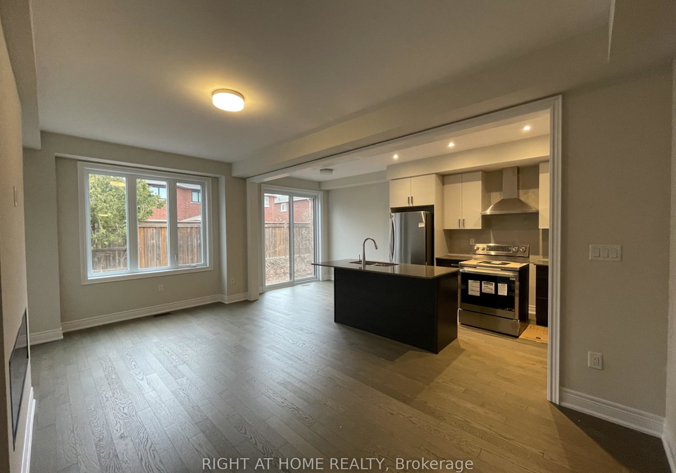 2184-postmaster-drive-oakville-ontario-w12284476