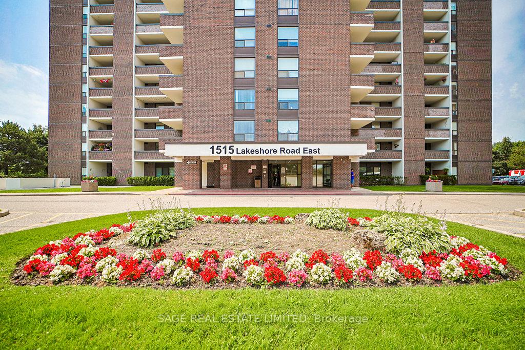 1515-lakeshore-road-e-e-mississauga-ontario-w12284694