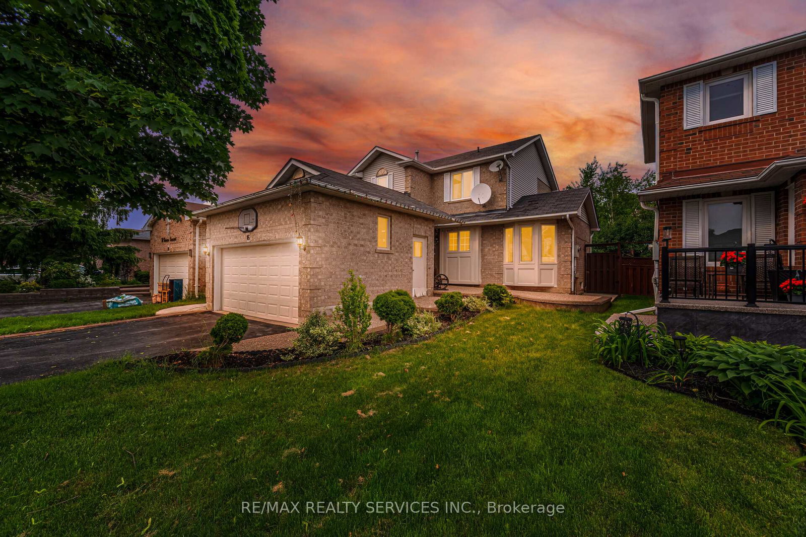 16-vivians-crescent-brampton-ontario-w12284911