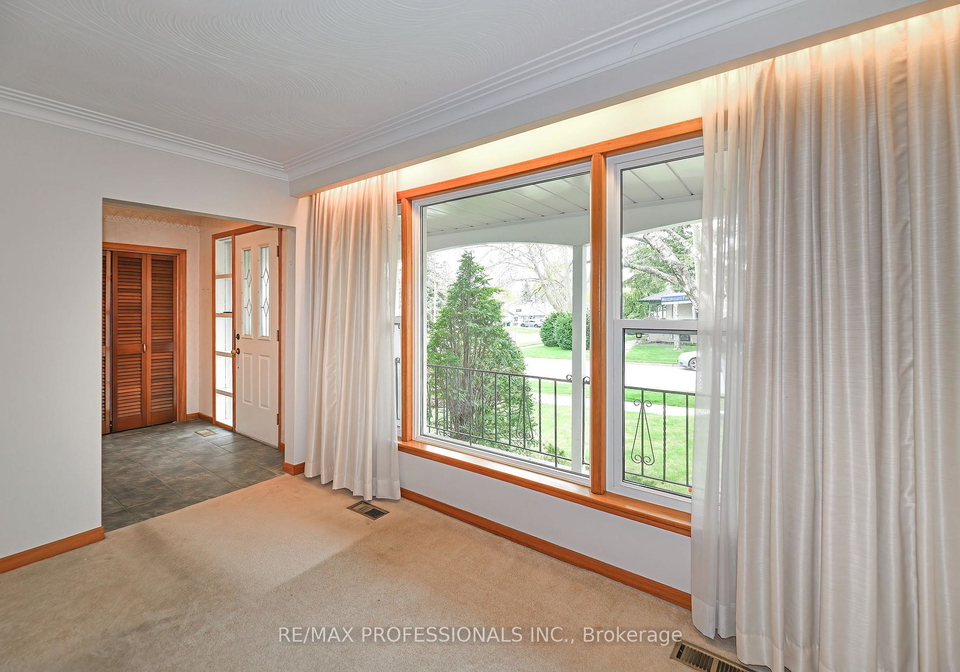 40-westmount-park-road-etobicoke-ontario-w12285234