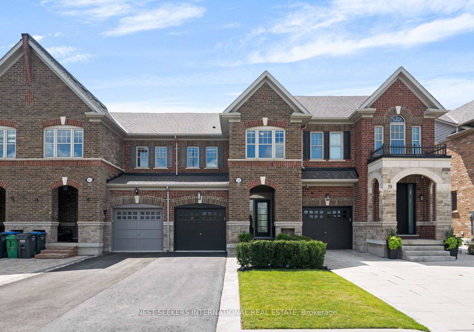 21-true-blue-crescent-caledon-ontario-w12285439