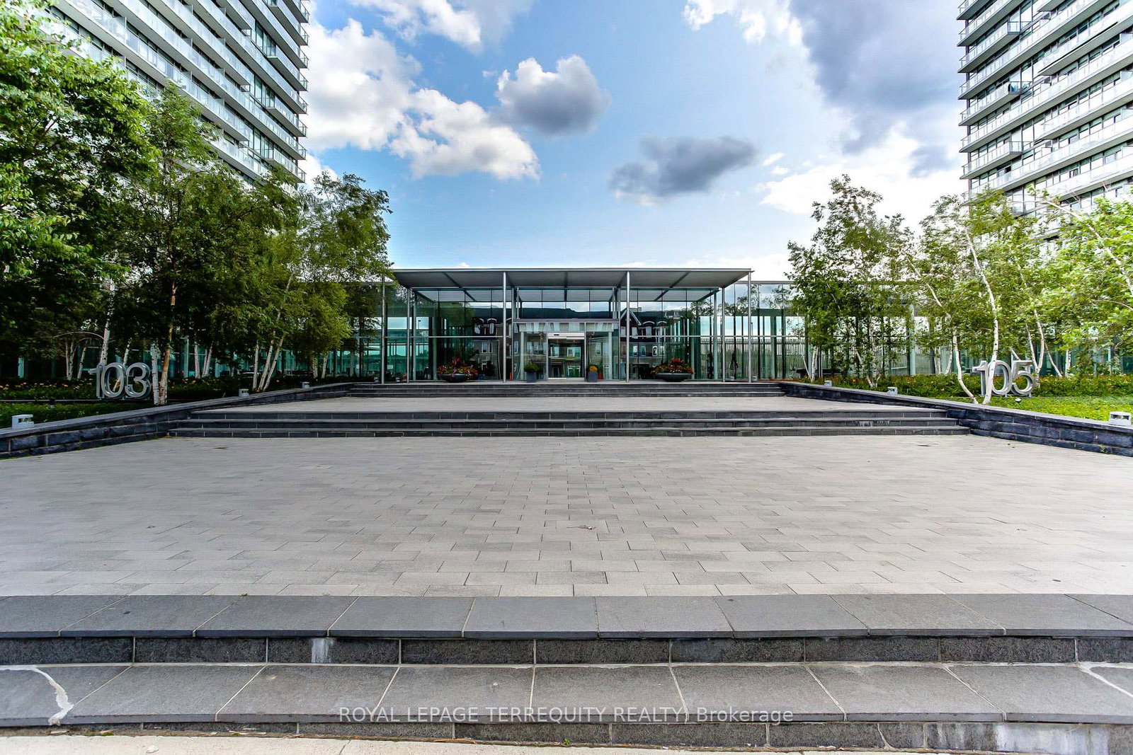 105-the-queensway-na-toronto-ontario-w12285509