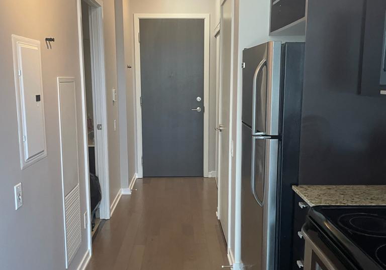 105-the-queensway-na-toronto-ontario-w12285509