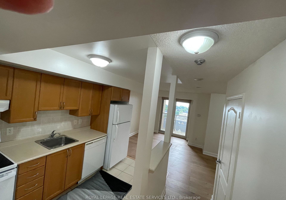 4-elsinore-path-etobicoke-ontario-w12285664