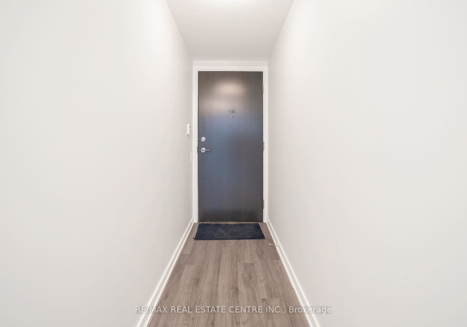 105-the-queensway-avenue-toronto-ontario-w12285681