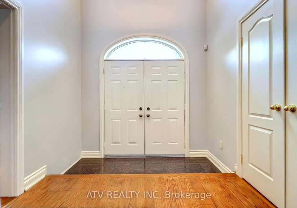 31-shaver-avenue-s-s-etobicoke-ontario-w12285736
