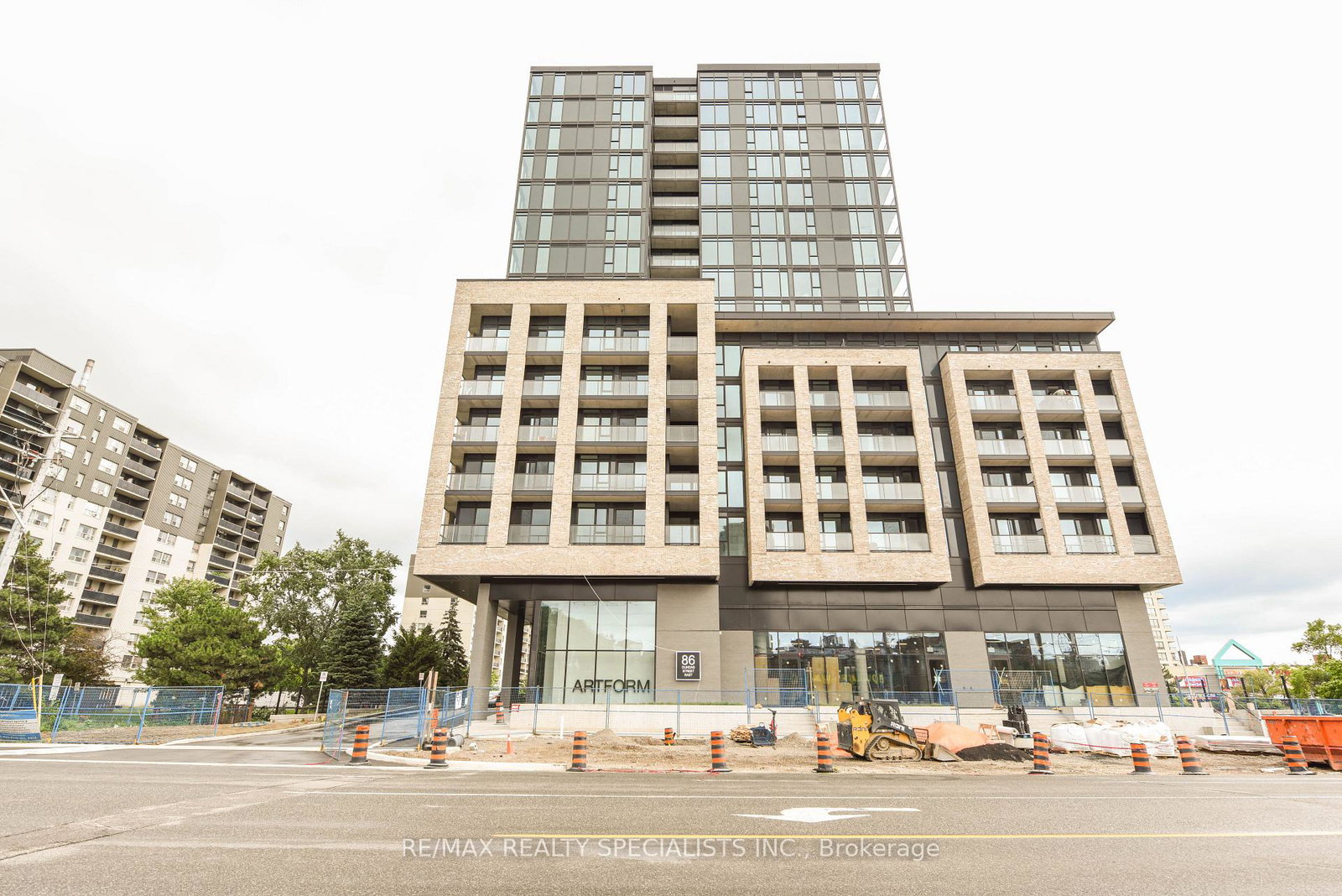 86-dundas-street-e-e-mississauga-ontario-w12285822