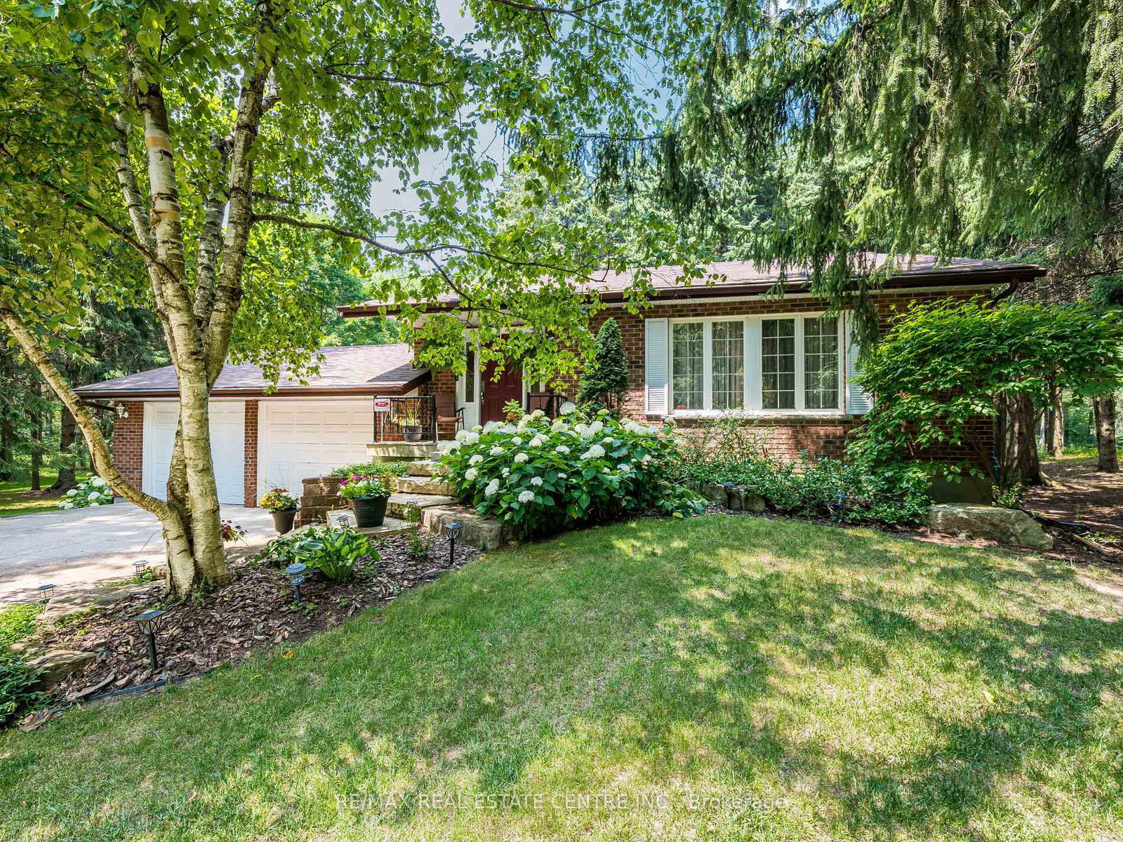 18-damascus-drive-caledon-ontario-w12285841