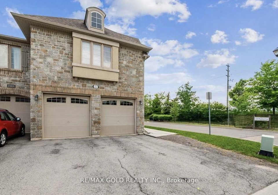 2317-stone-glen-crescent-oakville-ontario-w12285939