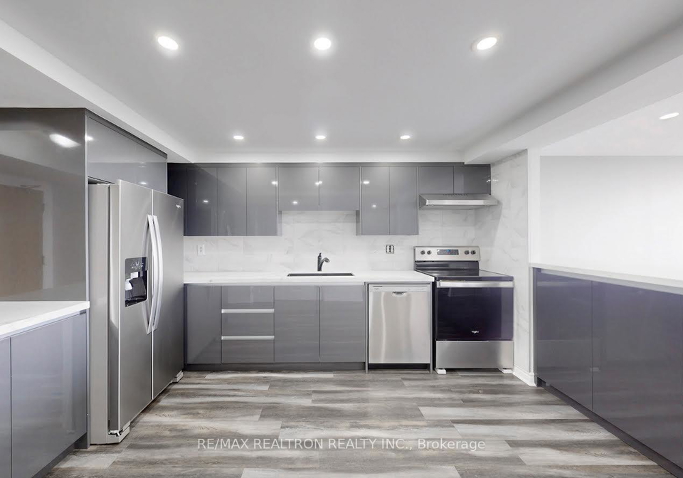 320-mills-street-s-s-brampton-ontario-w12286210