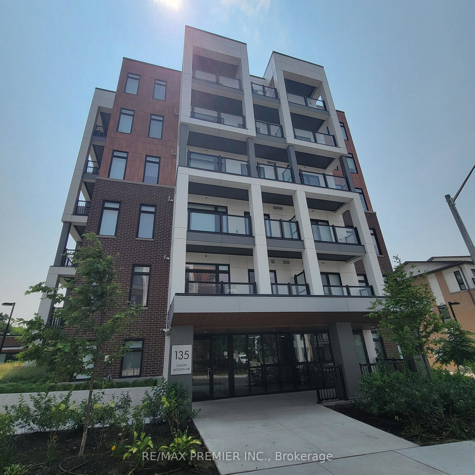135-canon-jackson-drive-north-york-ontario-w12286286