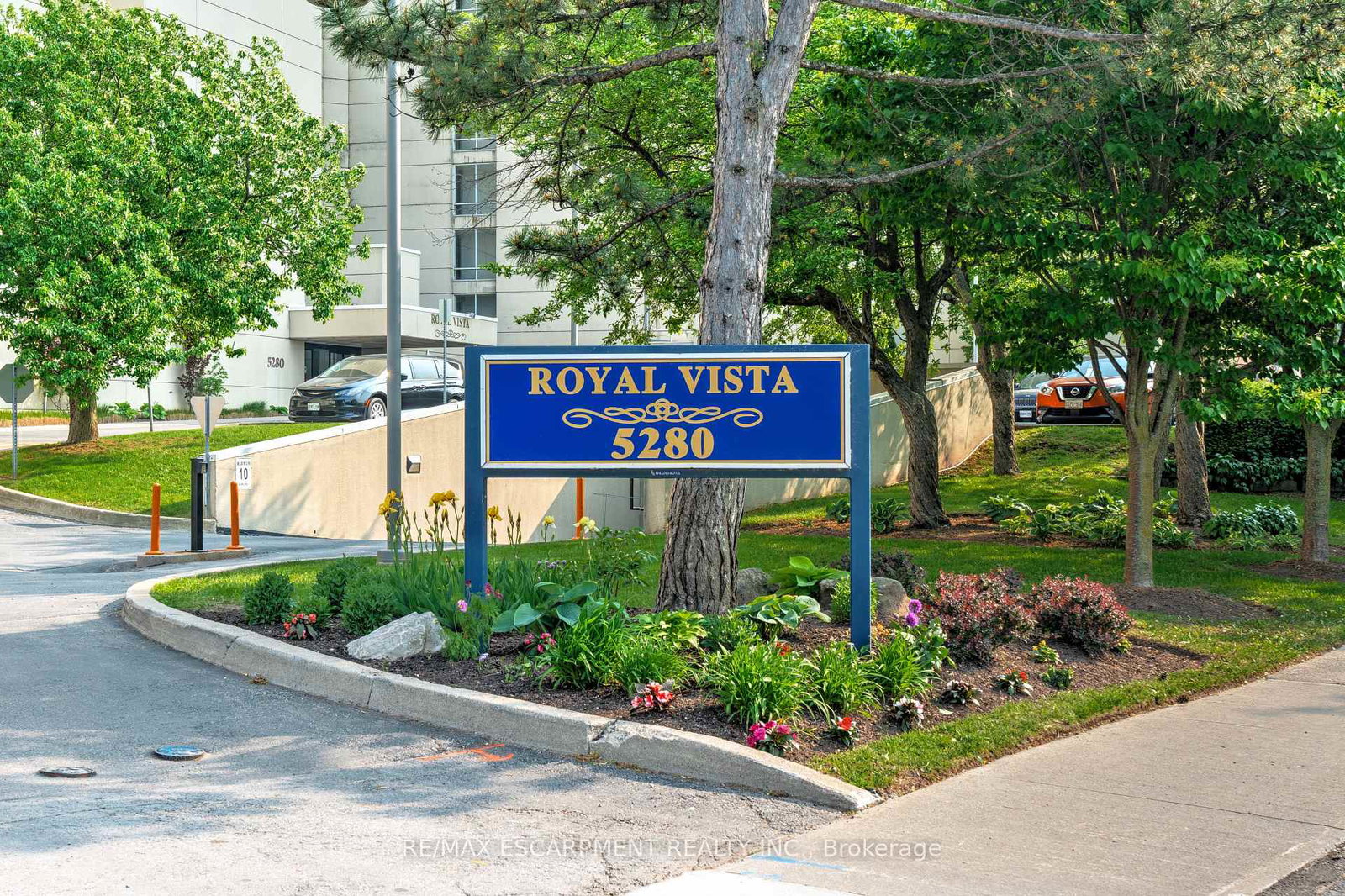 5280-lakeshore-road-burlington-ontario-w12286669