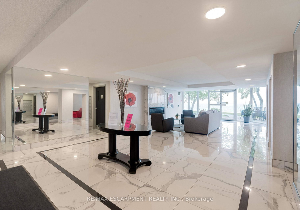 5280-lakeshore-road-burlington-ontario-w12286669