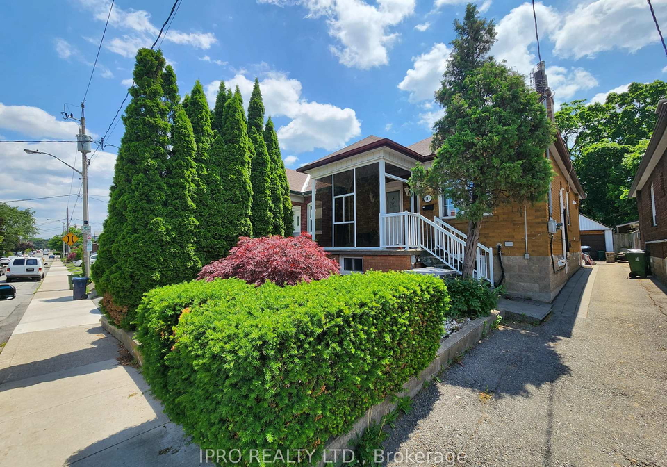 183-livingstone-avenue-w-w-north-york-ontario-w12286926