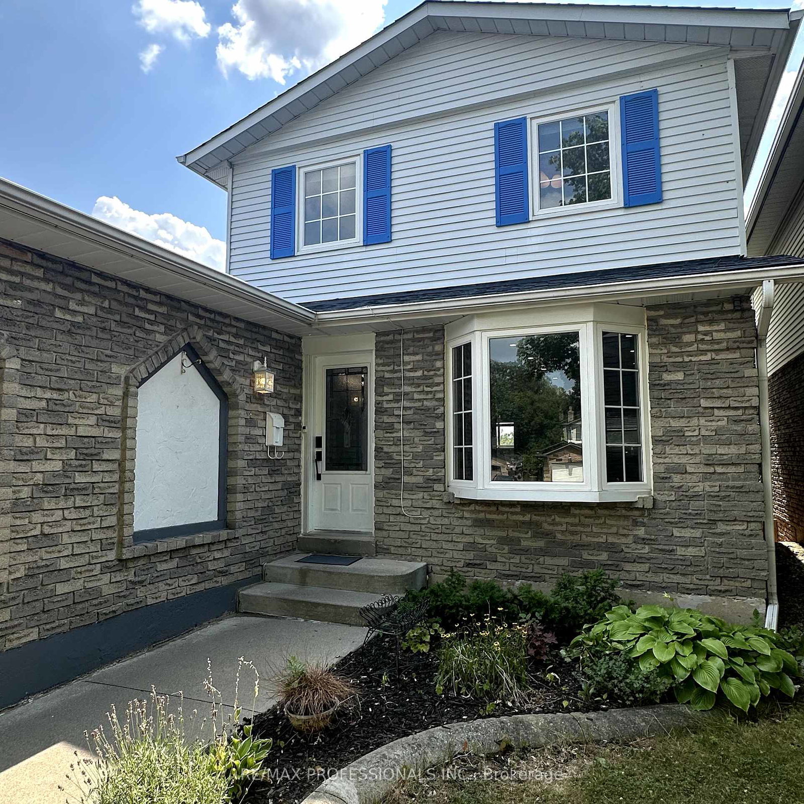 2416-malcolm-crescent-burlington-ontario-w12286998