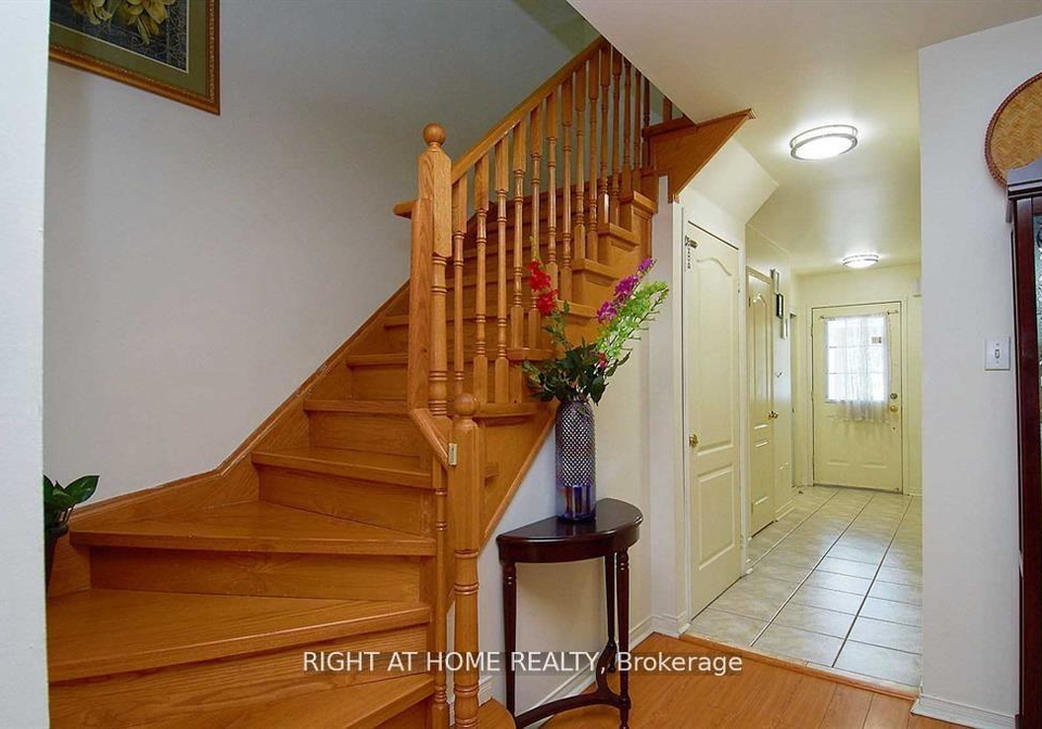 7482-magistrate-terrace-mississauga-ontario-w12287207