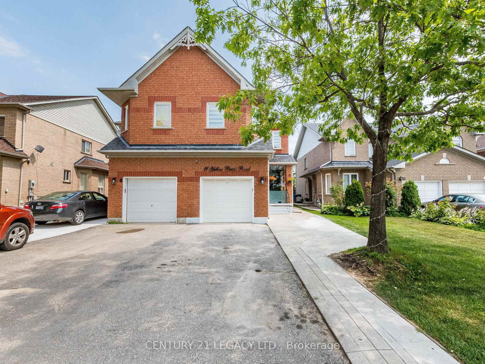 11-yellow-brick-road-e-e-brampton-ontario-w12287371