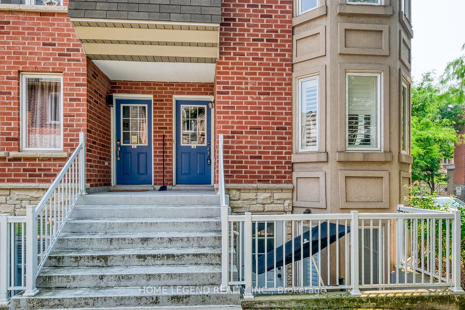 35-foundry-avenue-toronto-ontario-w12287437