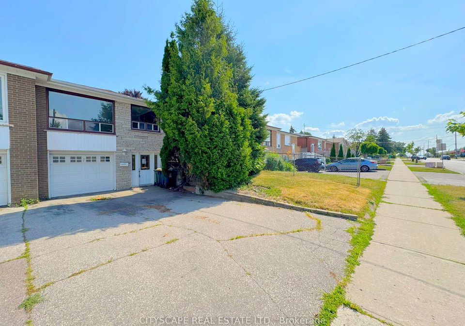 113-spenvalley-drive-york-ontario-w12287693