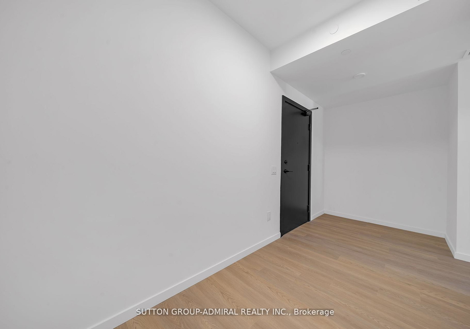 689-the-queensway-na-etobicoke-ontario-w12287902