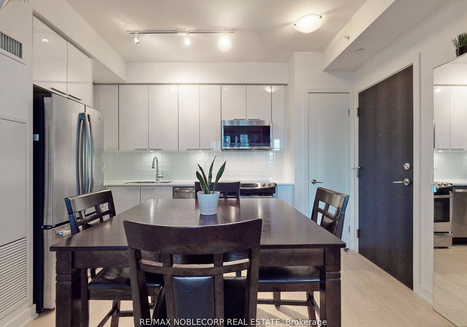 10-park-lawn-road-etobicoke-ontario-w12287999