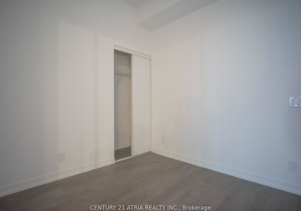 270-dufferin-street-toronto-ontario-w12288123