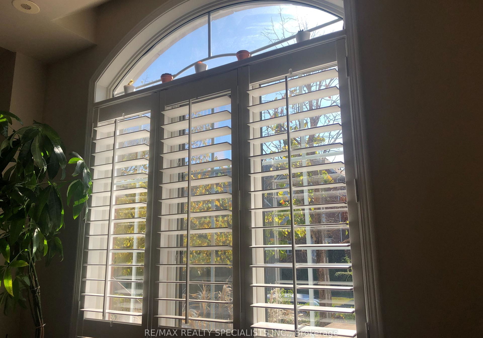 605-shoreline-drive-mississauga-ontario-w12288232