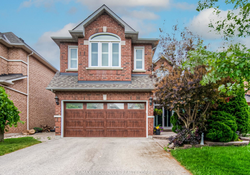 2229-glenfield-road-oakville-ontario-w12288287