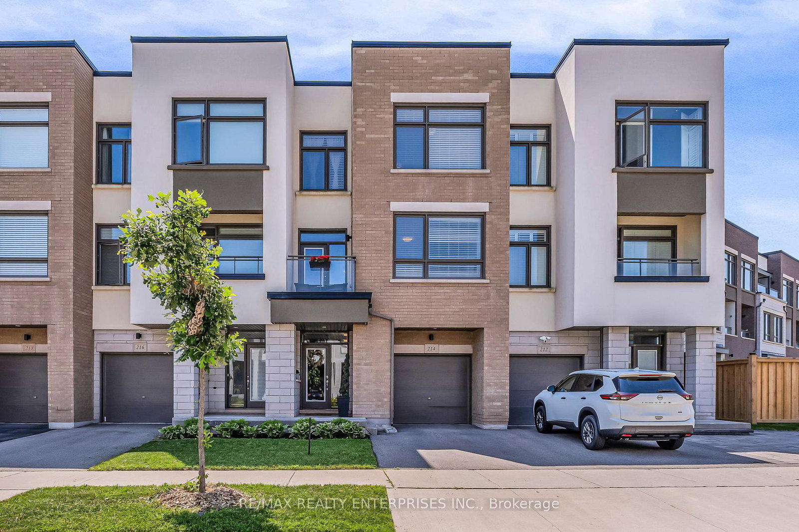214-fowley-drive-oakville-ontario-w12288335