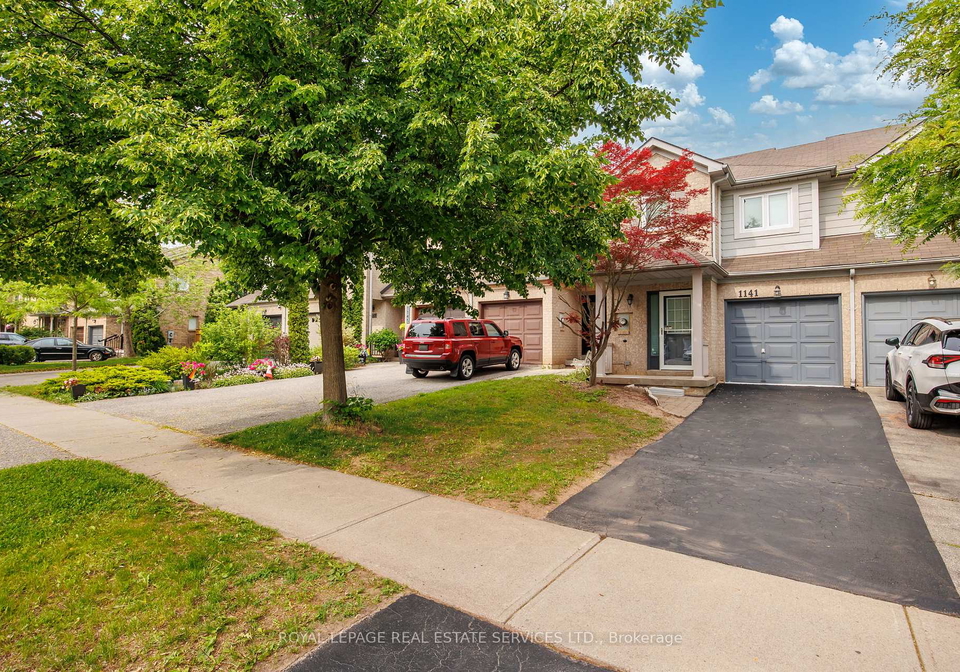 1141-westview-terrace-oakville-ontario-w12288478