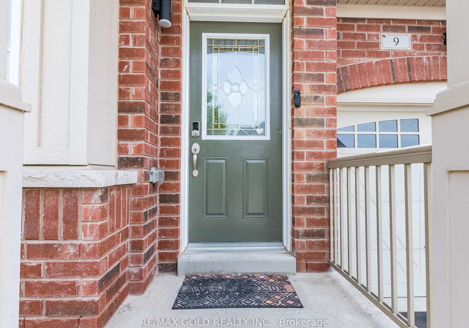 9-kempenfelt-trail-brampton-ontario-w12288807