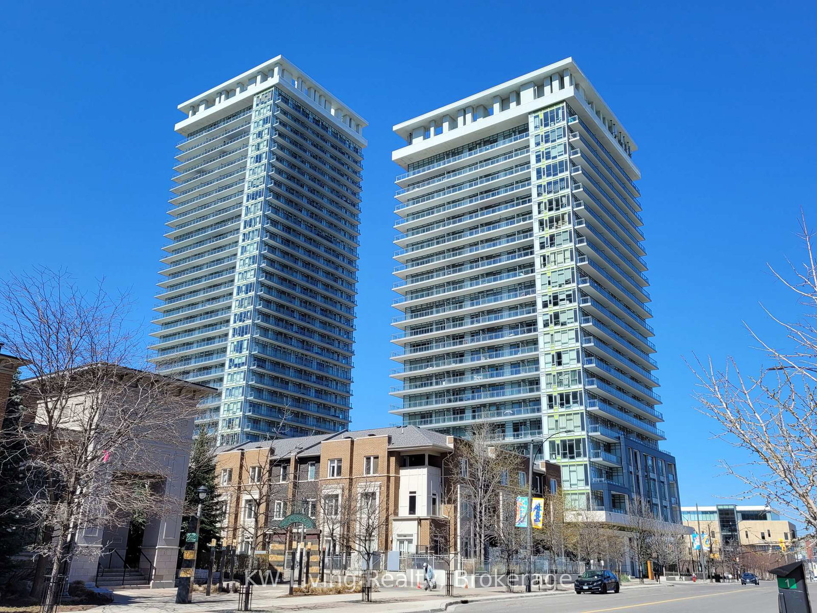 360-square-one-drive-mississauga-ontario-w12288816