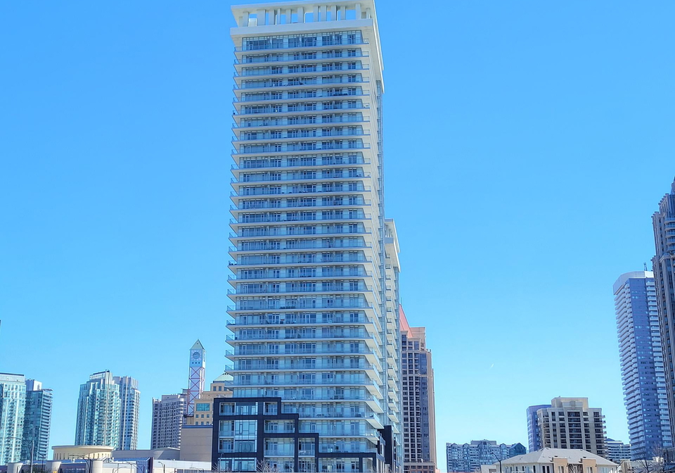360-square-one-drive-mississauga-ontario-w12288816