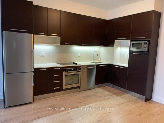 36-park-lawn-road-etobicoke-ontario-w12288880