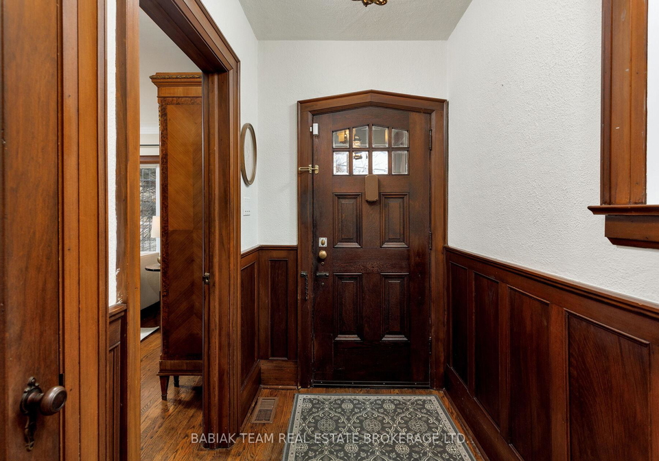 16-halford-avenue-toronto-ontario-w12288958