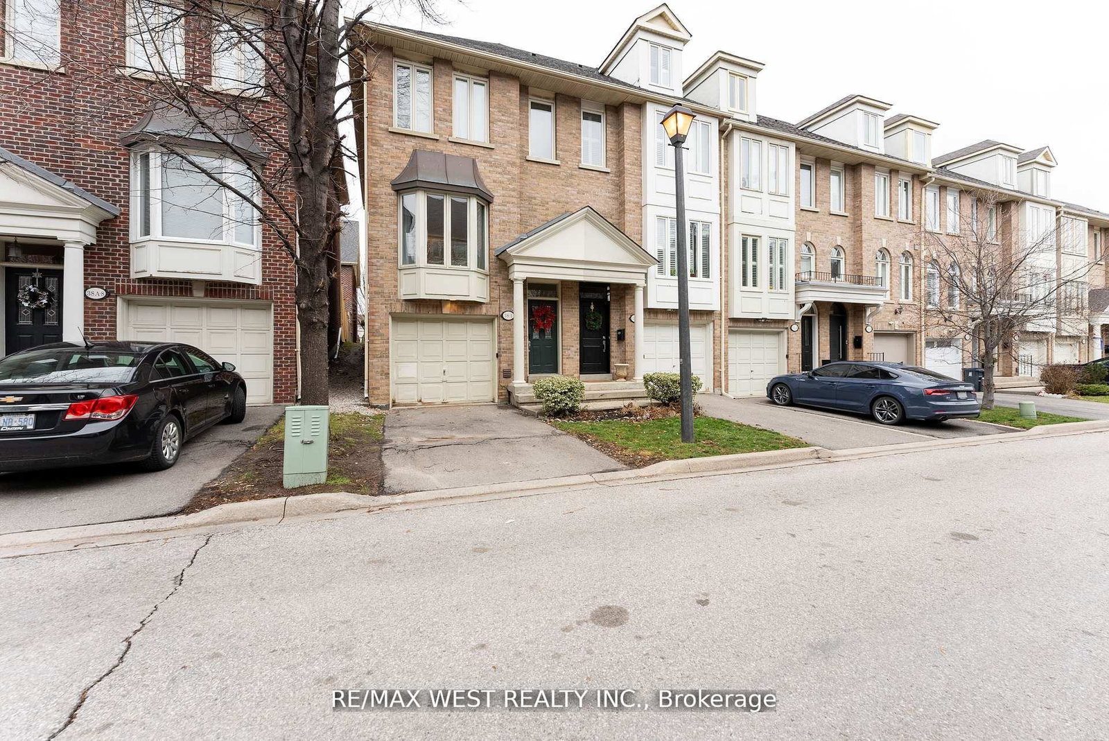 38-1-mendota-road-etobicoke-ontario-w12289426