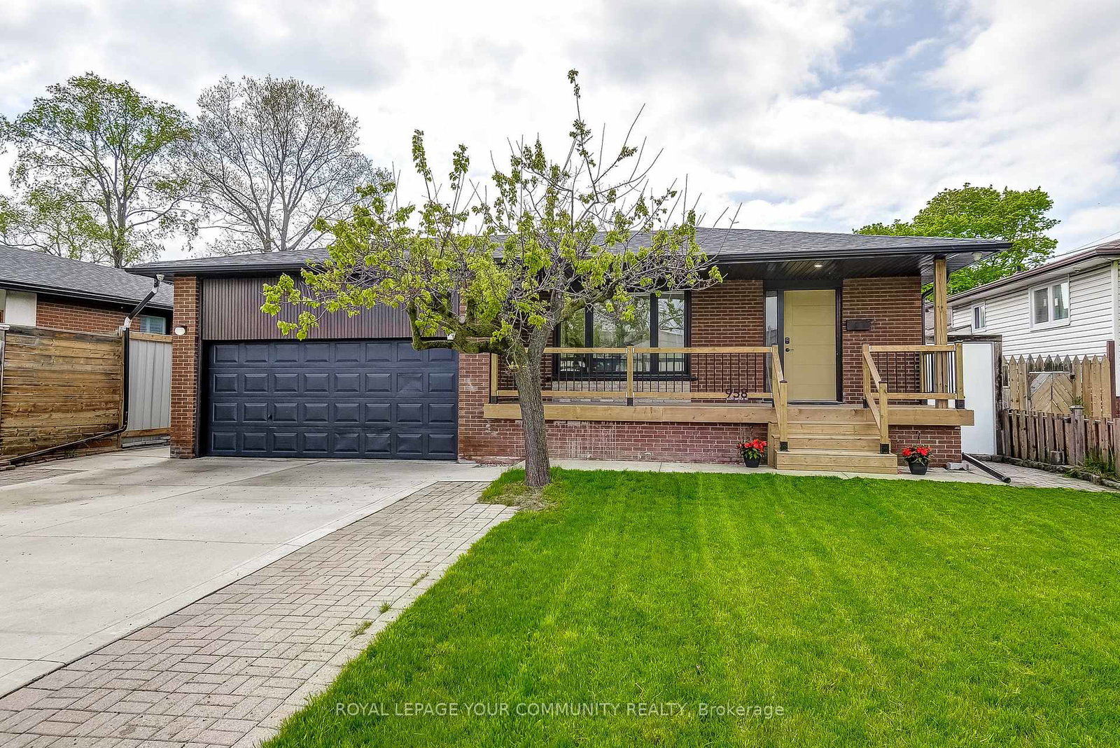 958-south-service-road-mississauga-ontario-w12289473