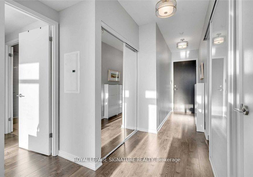 105-the-queensway-na-toronto-ontario-w12289692