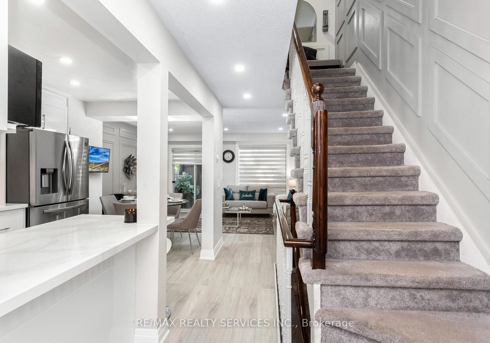 180-forum-drive-mississauga-ontario-w12289865