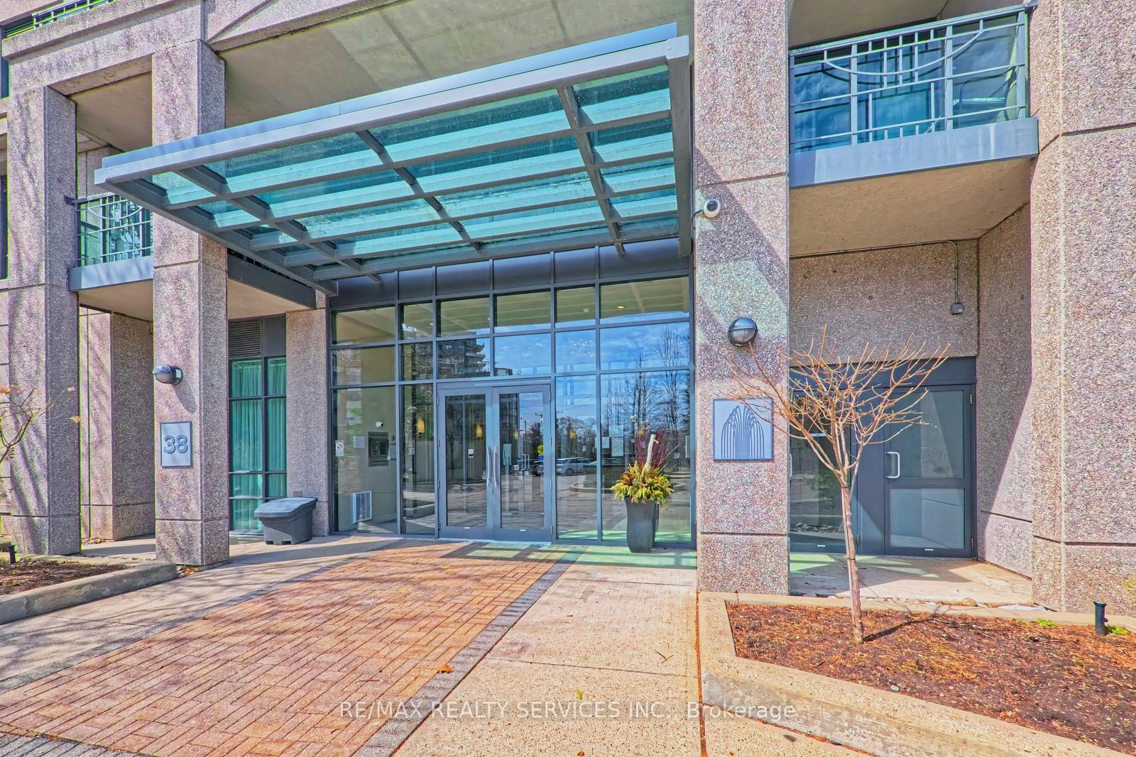 38-fontenay-court-etobicoke-ontario-w12290448