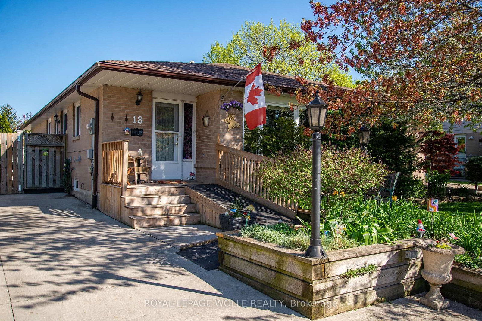 18-gulliver-crescent-brampton-ontario-w12290774