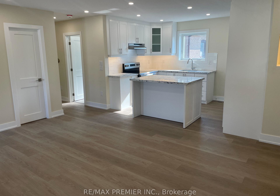 2-parent-avenue-york-ontario-w12290938