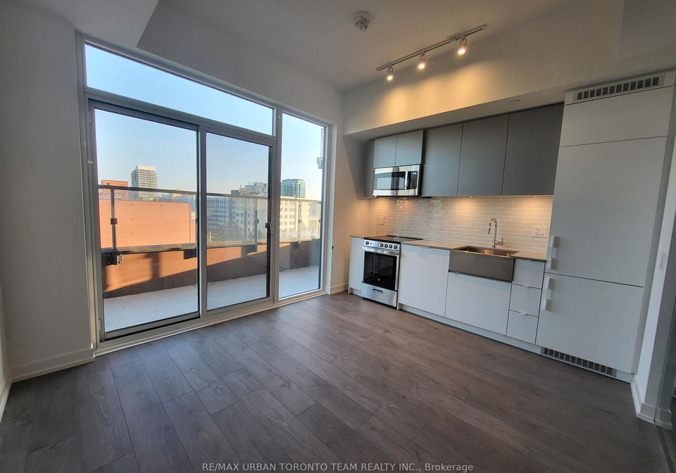 270-dufferin-street-toronto-ontario-w12291137