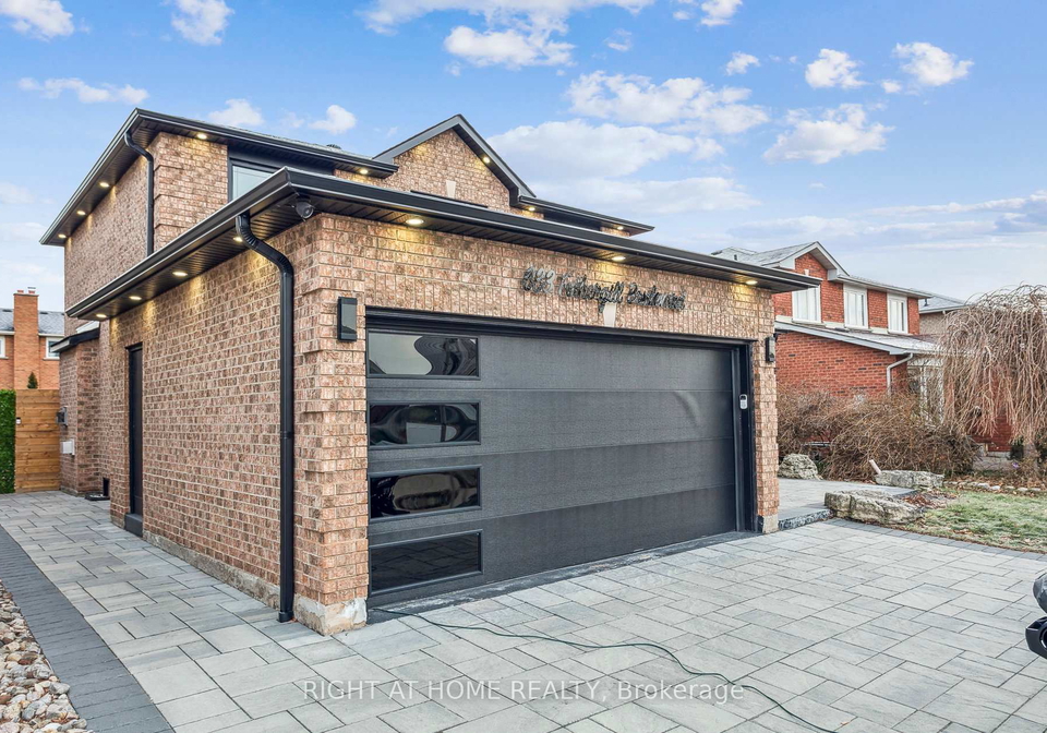 633-fothergill-boulevard-burlington-ontario-w12291593